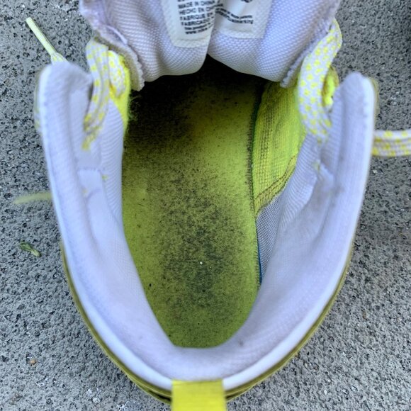 NIKE Air Jordan 1 Mid SE Girls 9C Yellow Floral Sneakers Toddler Rose Patch - Picture 8 of 12